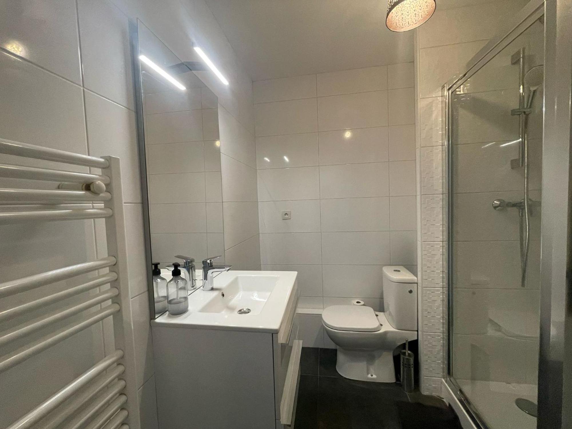 City & Cosy, Lyon Charcot- Wifi - Lave Linge - Balcon - Parking Εξωτερικό φωτογραφία