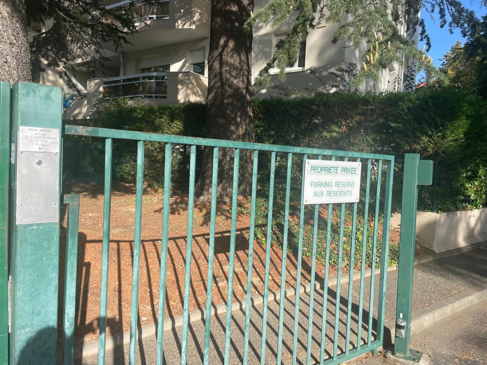City & Cosy, Lyon Charcot- Wifi - Lave Linge - Balcon - Parking Εξωτερικό φωτογραφία